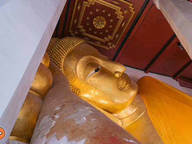 Reclining Buddha Temple