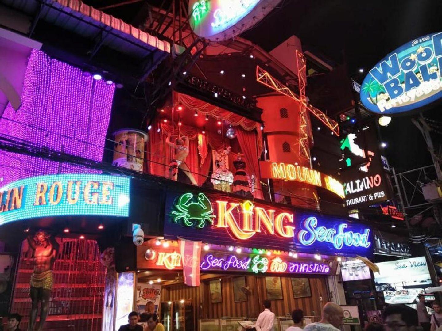 ถนนคนเดินพัทยา Walking street