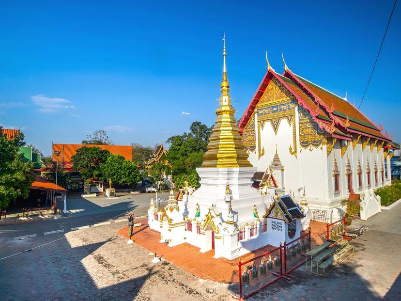 Wat Sri Don Kham