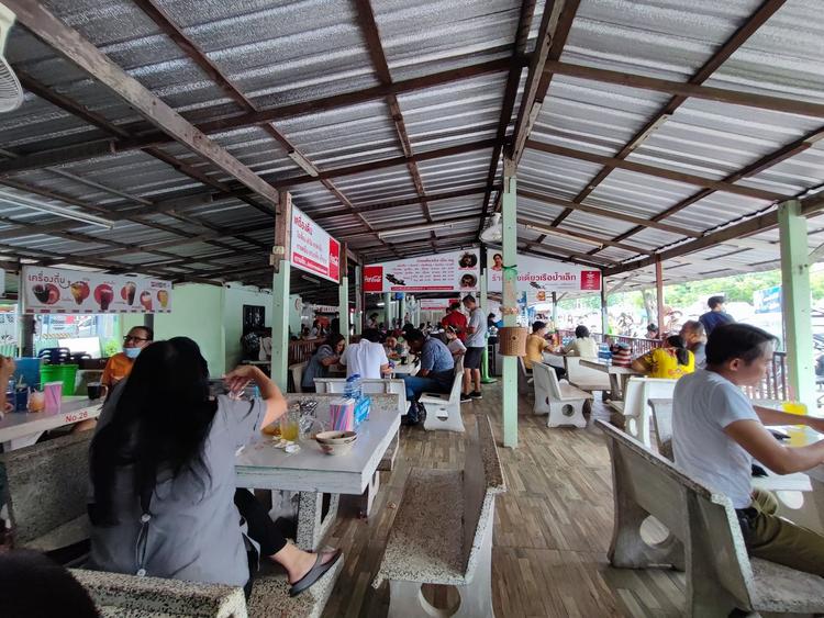 Auntie Lek Boat Noodle