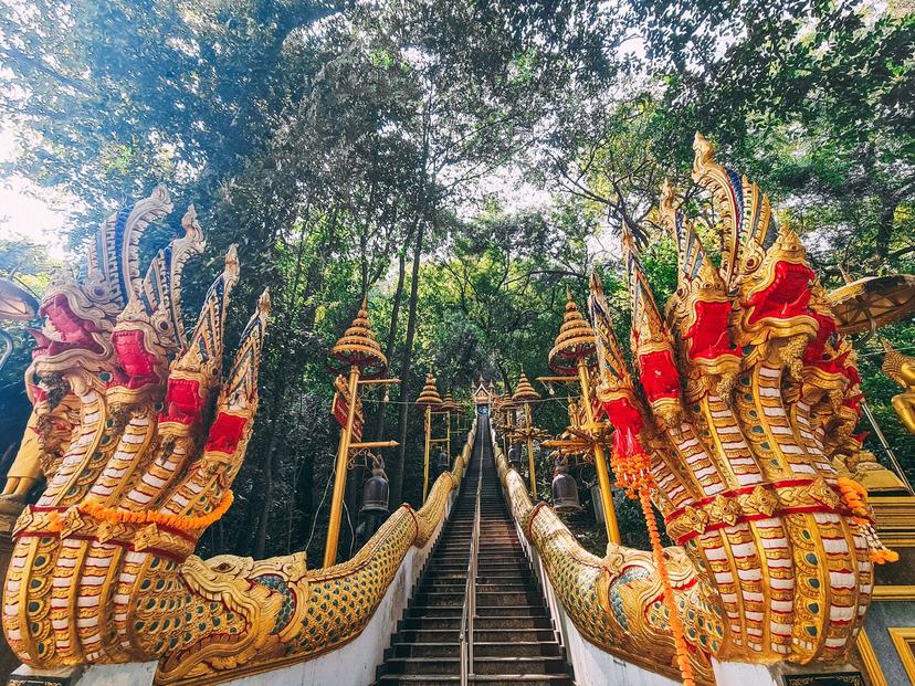 Wat Cha Am Khiri