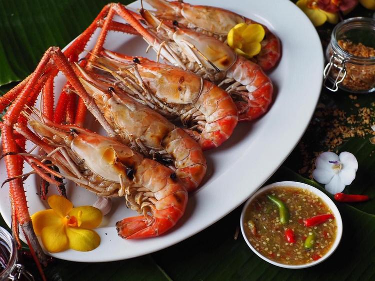 ร้านกุ้งเป็น (เจ๊เน้ย), สามชุก สุพรรณบุรี