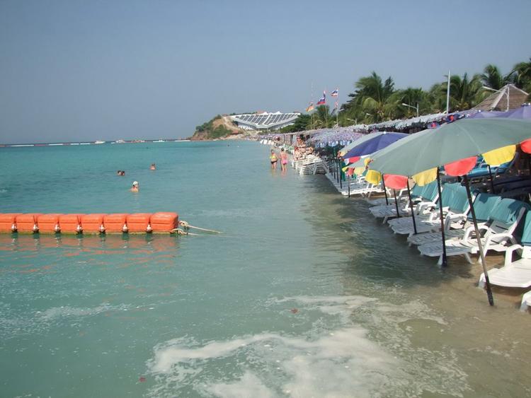 Samae Beach, Koh Larn