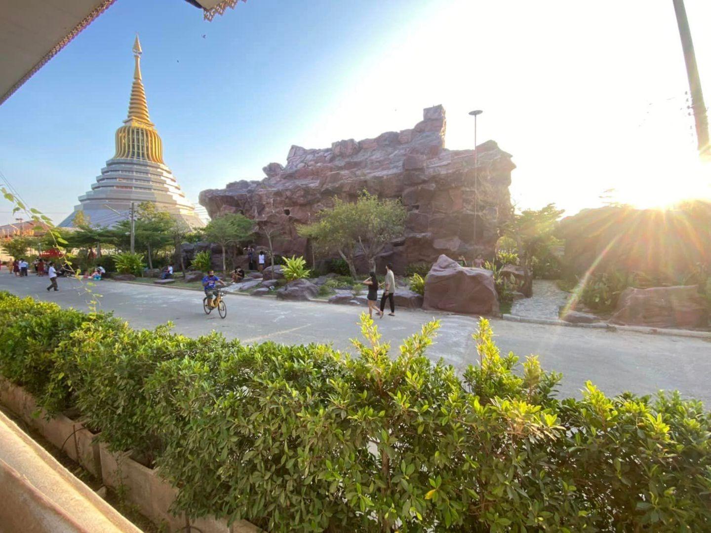 Wat Ketumadi Sriwararam