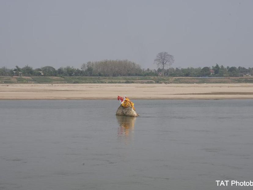 Phra That Nong Khai or Phra That in the middle of the water