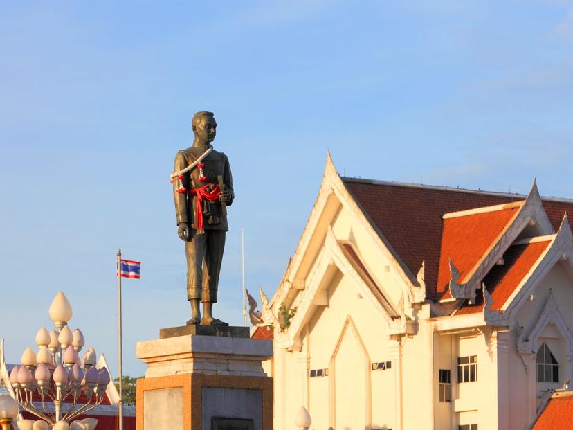 Phraya Phakdi Chumphon Monument (Lae)