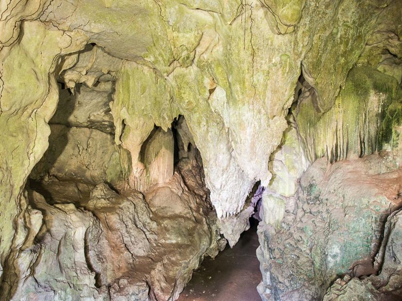 Takobi Cave