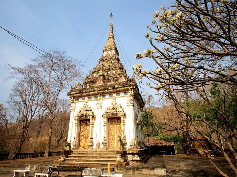 Wat Phra Phutthabat Khao Ruak