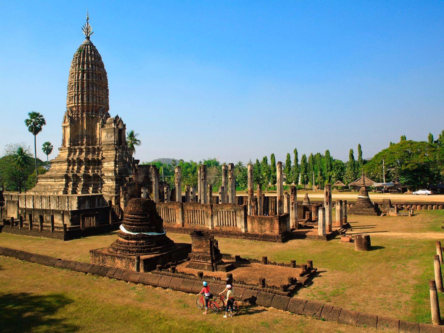 โบราณสถานวัดพระศรีรัตนมหาธาตุ (วัดพระบรมธาตุเมืองเชลียง)