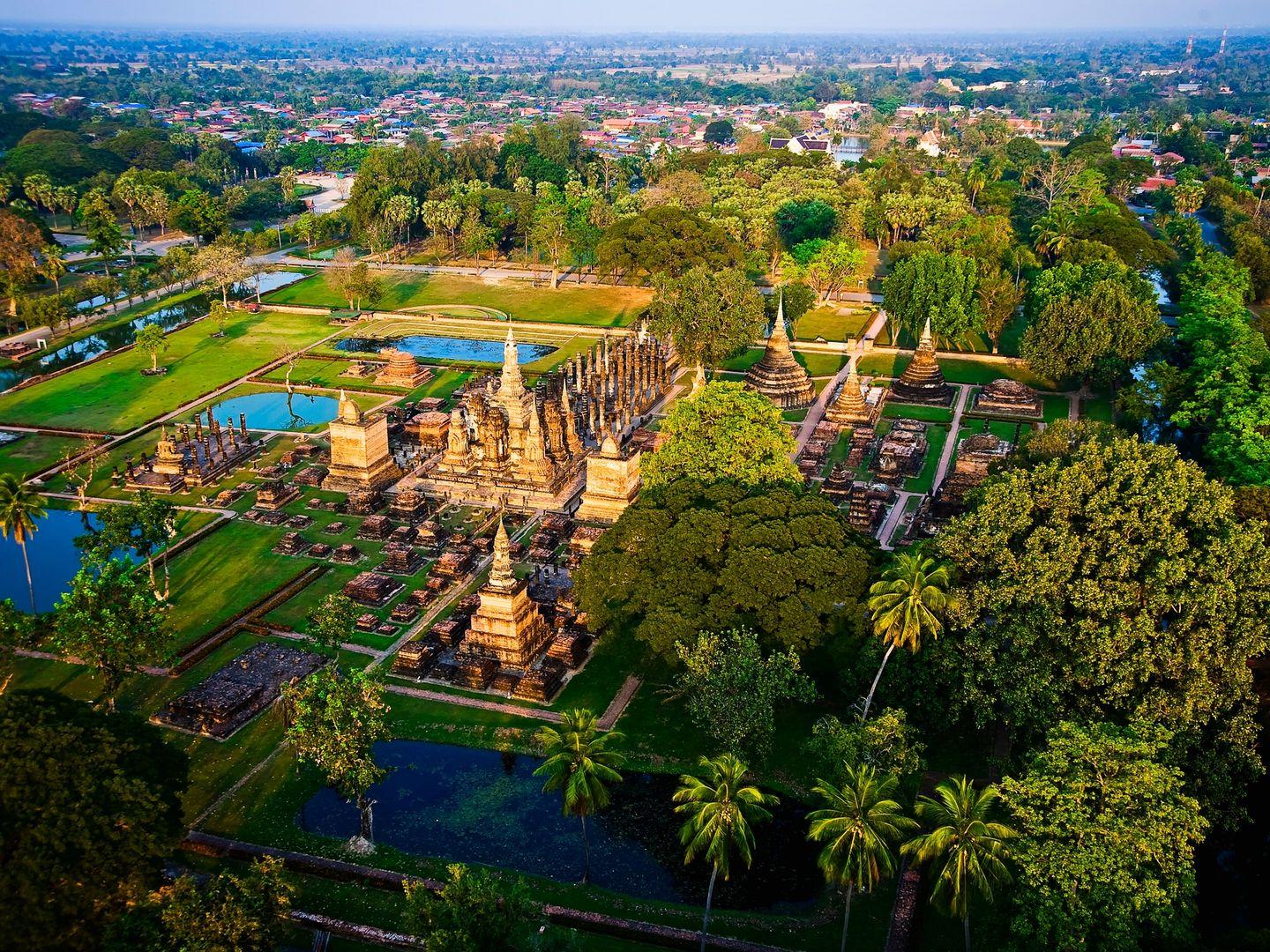 อุทยานประวัติศาสตร์สุโขทัย (เมืองเก่าสุโขทัย)