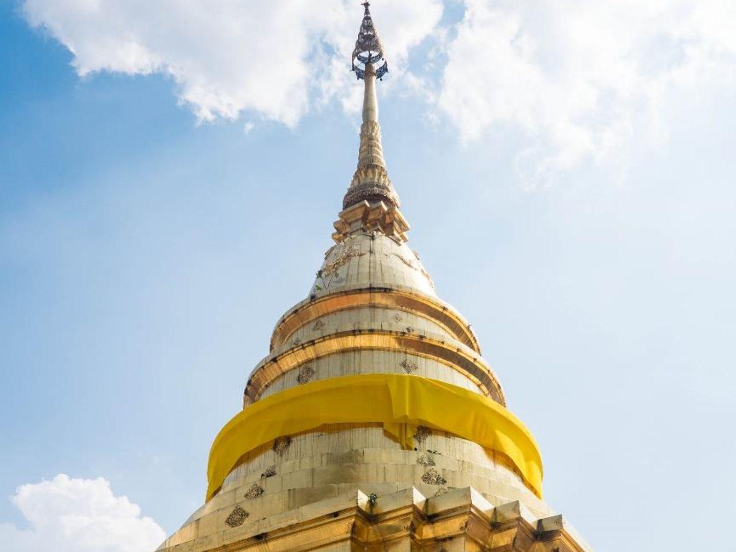 Wat Phra That Chom Thong