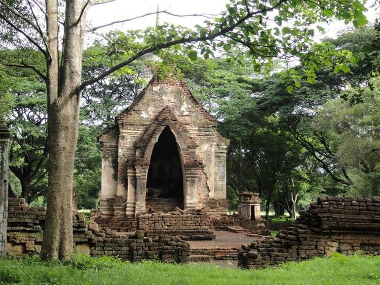 โบราณสถานวัดสวนแก้วอุทยานน้อย