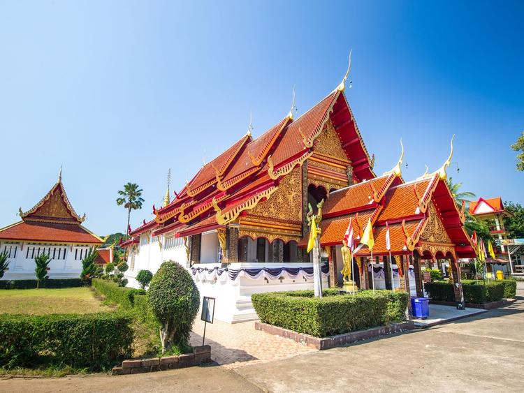 วัดพระนอน