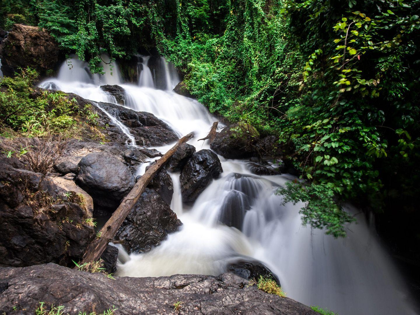 Pha Suea Waterfall