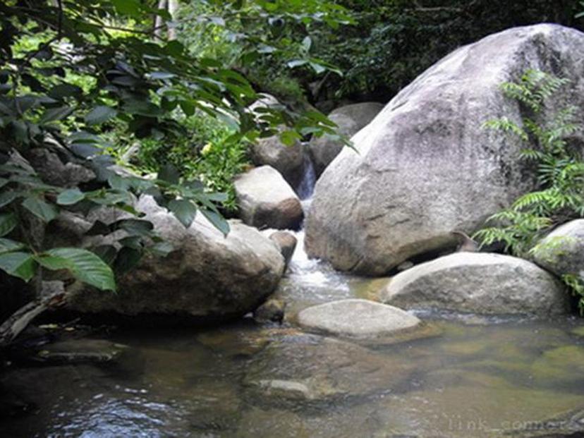 Aranya Warin Waterfall