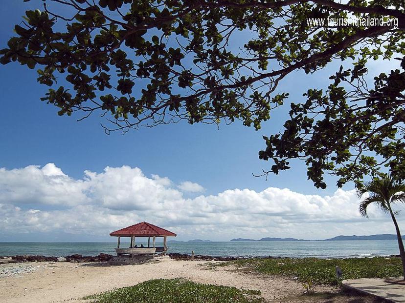 หาดพยูนและหาดพลา