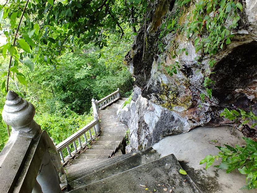 Khao Kaew Cave