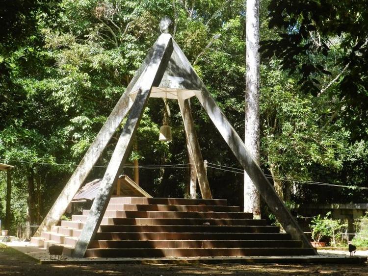 Saen Tum Old City Temple (Khao Tomo Historic Site)