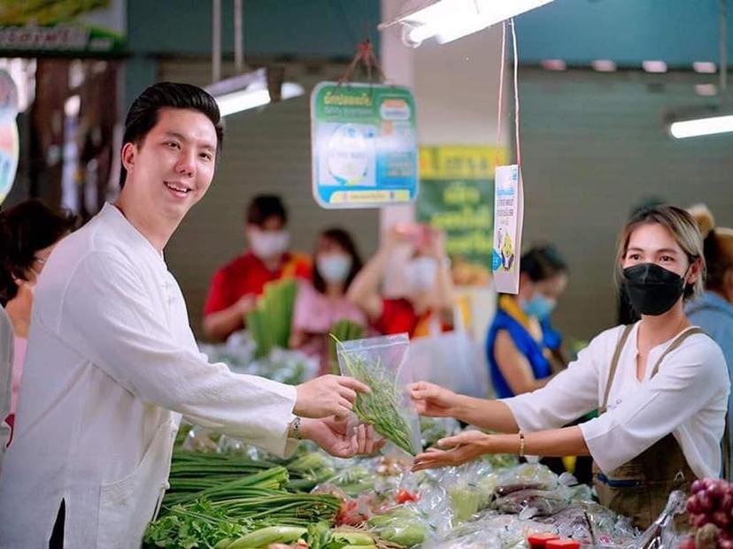 ตลาดศิริวัฒนา (กาดธานินทร์)