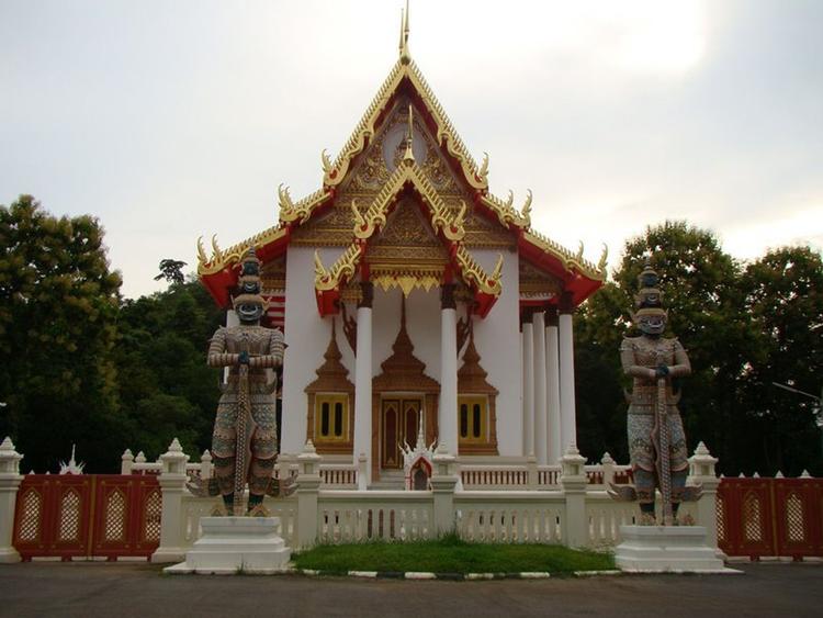 Wat Wachiralongkorn Wararam Worawihan