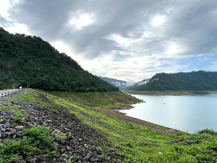 Khun Dan Prakan Chon Dam