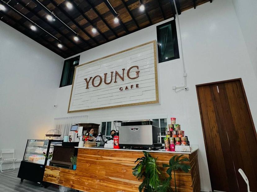 ยัง คาเฟ่ ปราณบุรี (Young cafe)