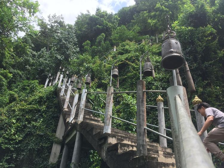 Tham Nam Tip Chularam Temple