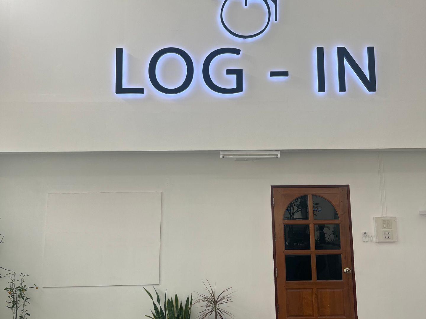 LOG - IN Cafe ประจวบฯ