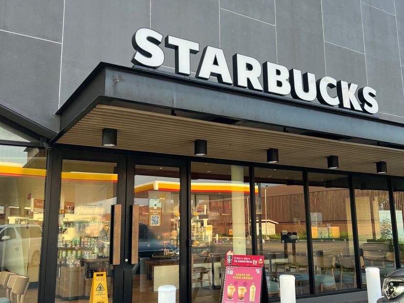 Starbucks Drive Thru at Shell วังมะนาว