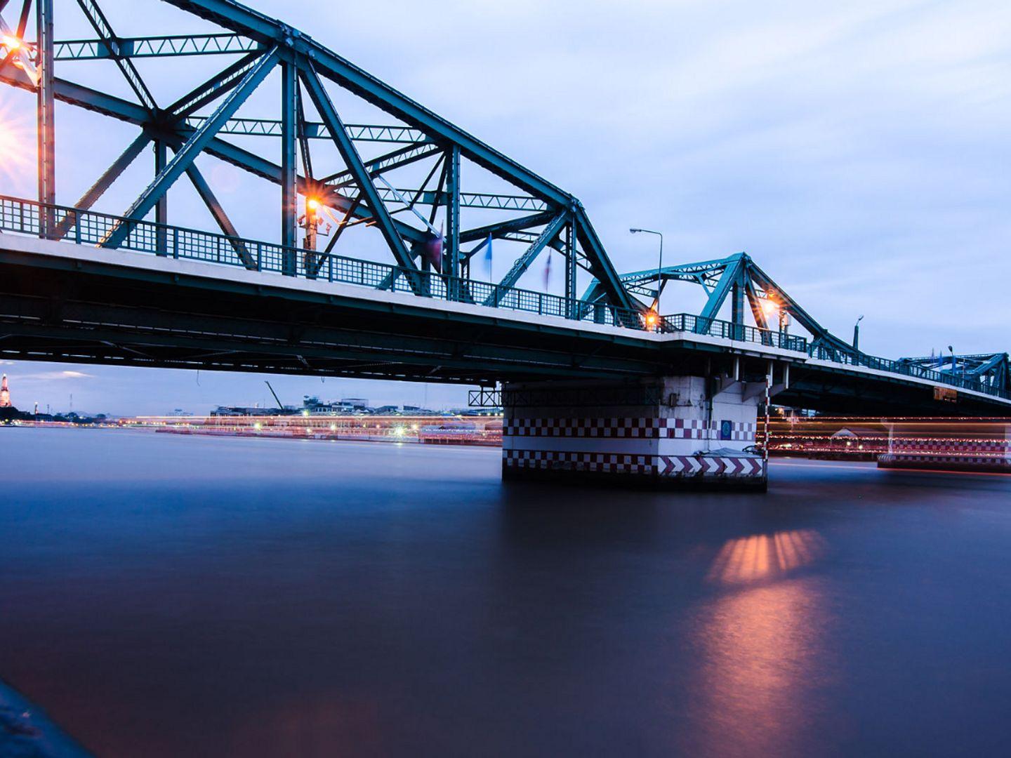 Phra Phutthayotfa Bridge