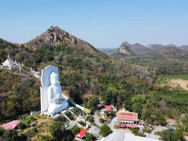 Wat Tham Khao Prang