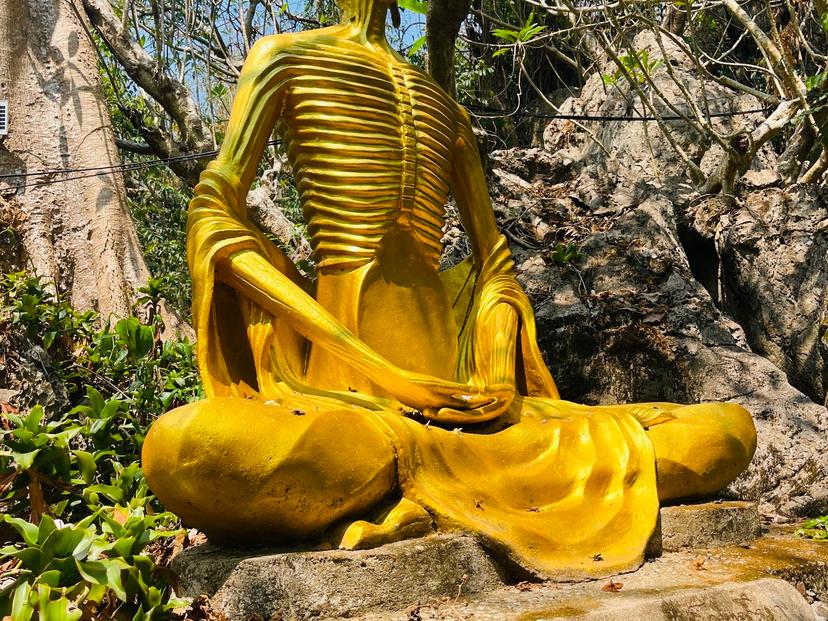 Tham Dok Kham Temple