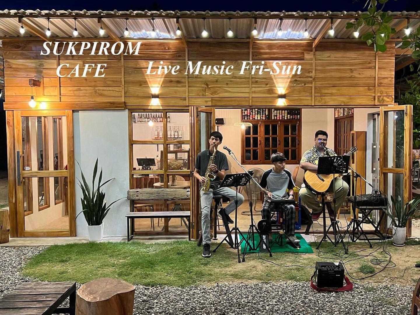 Sukpirom Cafe