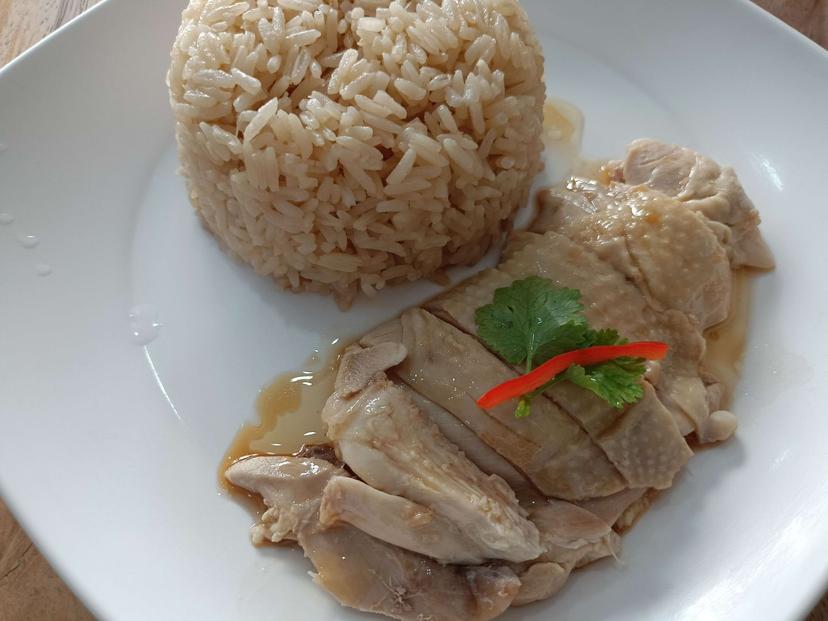 ข้าวมันไก่สิงคโปร์ สาขาท่าพระ